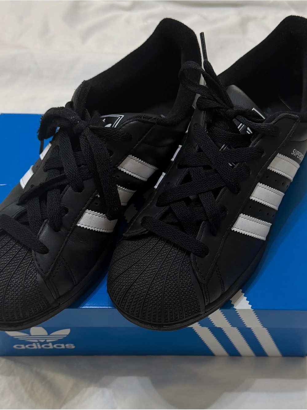 Adidas Superstar 2 (M 8.5 / W 9.5)